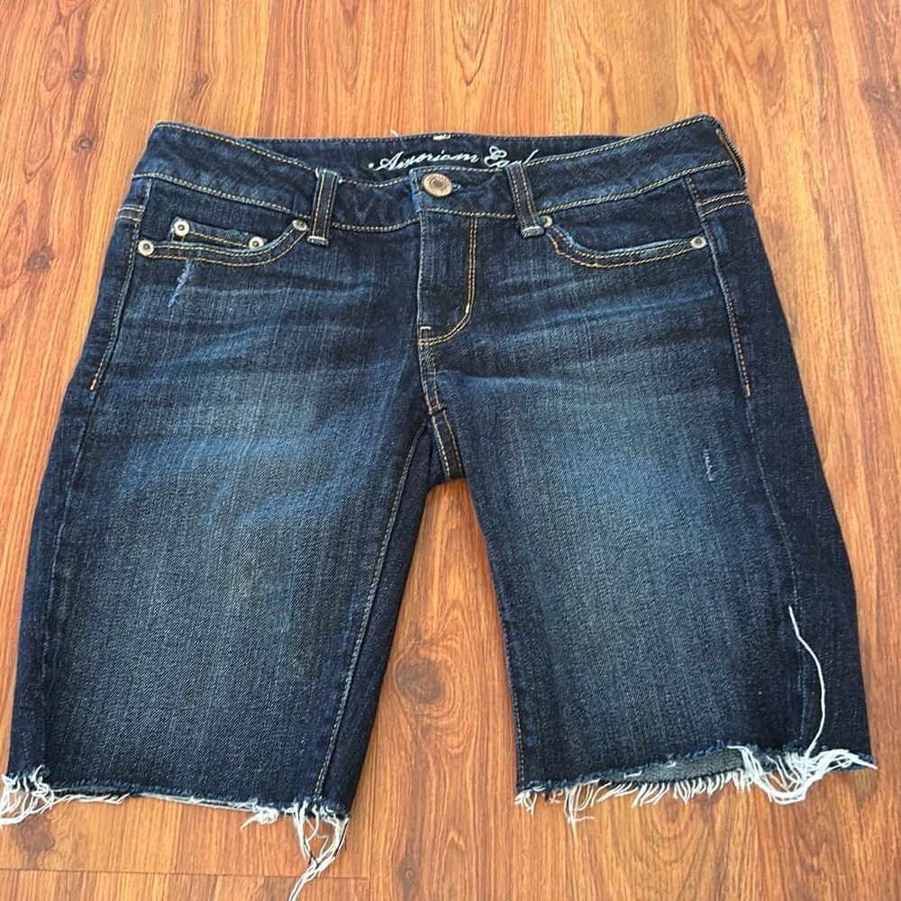 American eagle denim jean mid thigh shorts size 2